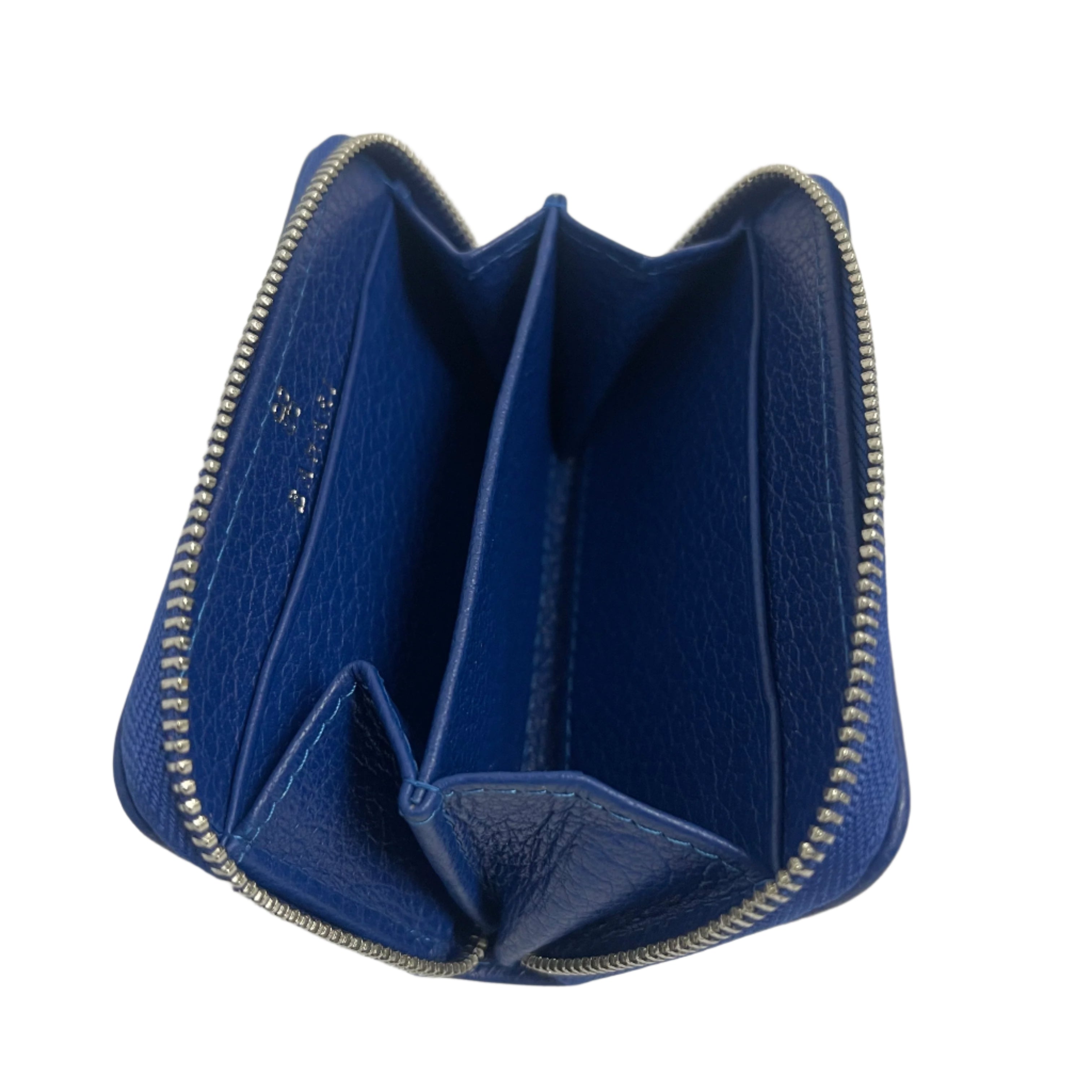 Stingray Leather Zippered Wallet