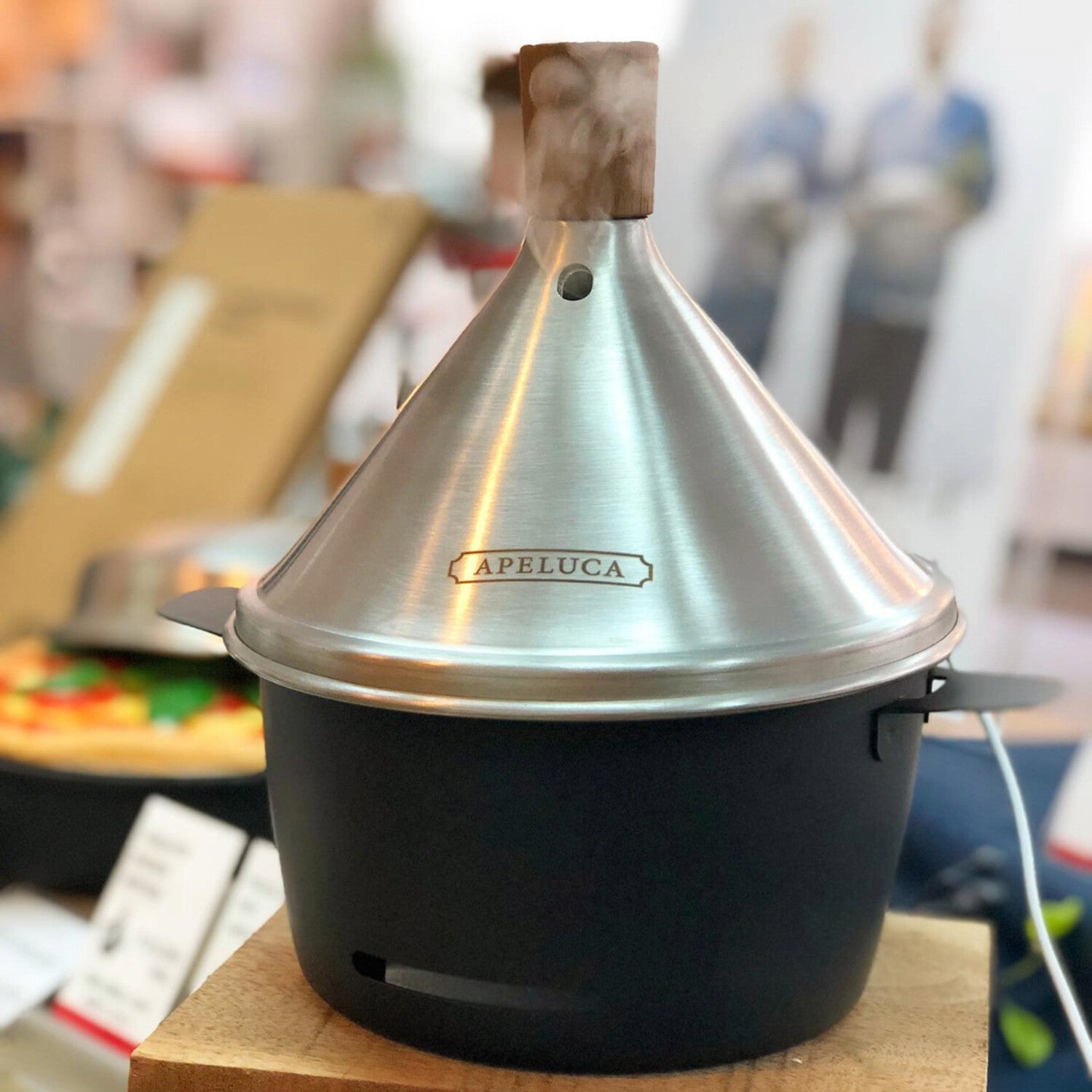 APELUCA Tabletop Smoker